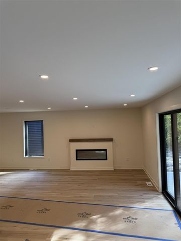 770 W Pontaluna Road, Norton Shores, MI 49444
