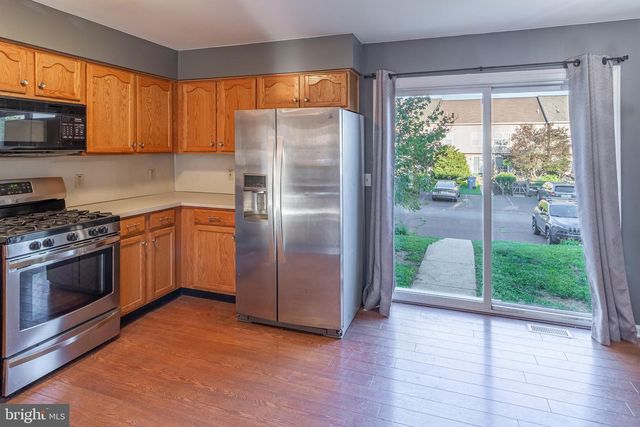 131 SUNNYSIDE LN, Perkasie, PA 18944