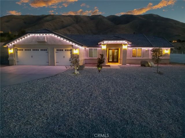 22227 Skyline, Apple Valley, CA 92308