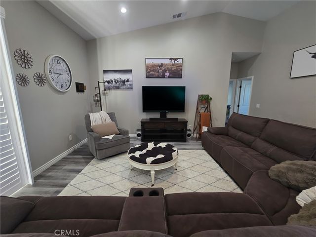 22227 Skyline, Apple Valley, CA 92308