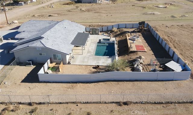 22227 Skyline, Apple Valley, CA 92308