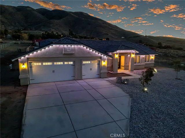 22227 Skyline, Apple Valley, CA 92308