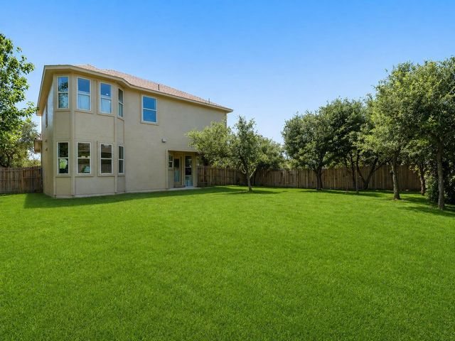 10103 Twin Lake LOOP, Dripping Springs, TX 78620