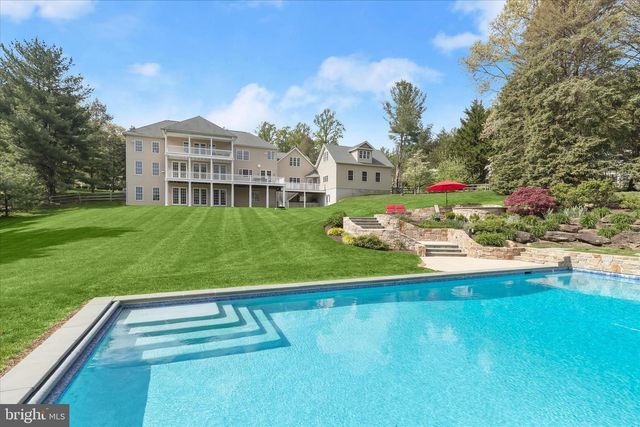 2606 BRIGADOON RD, Phoenix, MD 21131
