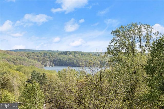 2606 BRIGADOON RD, Phoenix, MD 21131