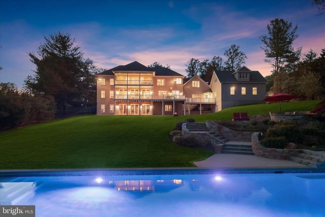 2606 BRIGADOON RD, Phoenix, MD 21131