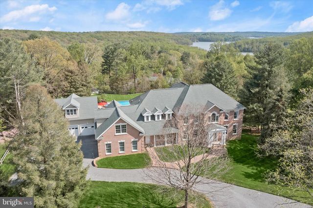 2606 BRIGADOON RD, Phoenix, MD 21131