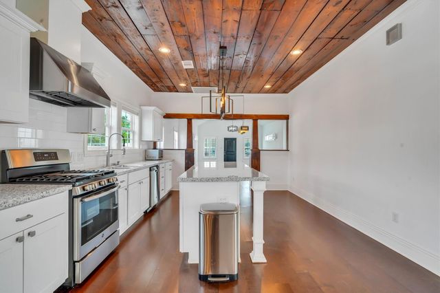 2405 Keene Street, Houston, TX 77009