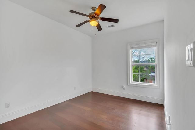 2405 Keene Street, Houston, TX 77009