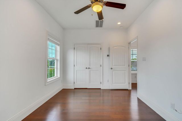 2405 Keene Street, Houston, TX 77009