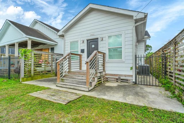 2405 Keene Street, Houston, TX 77009