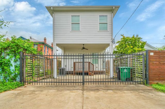 2405 Keene Street, Houston, TX 77009