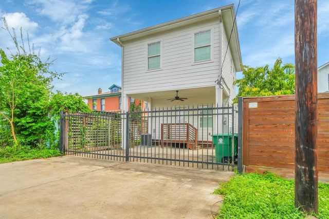 2405 Keene Street, Houston, TX 77009