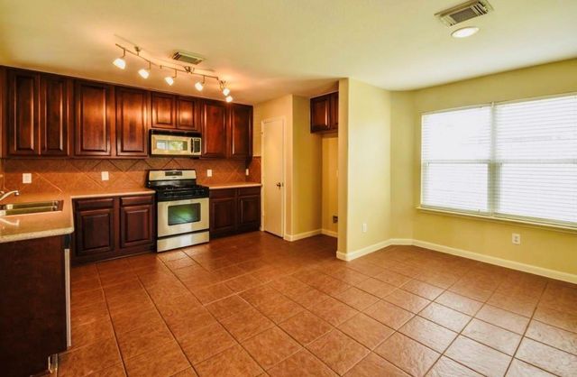 4015 Fairhope Oak Street, Pasadena, TX 77503