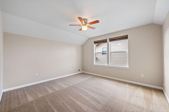 2055 NW Larch Avenue, Redmond, OR 97756