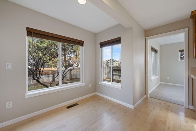 2055 NW Larch Avenue, Redmond, OR 97756