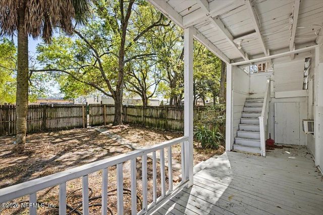 1527 NALDO Avenue, Jacksonville, FL 32207