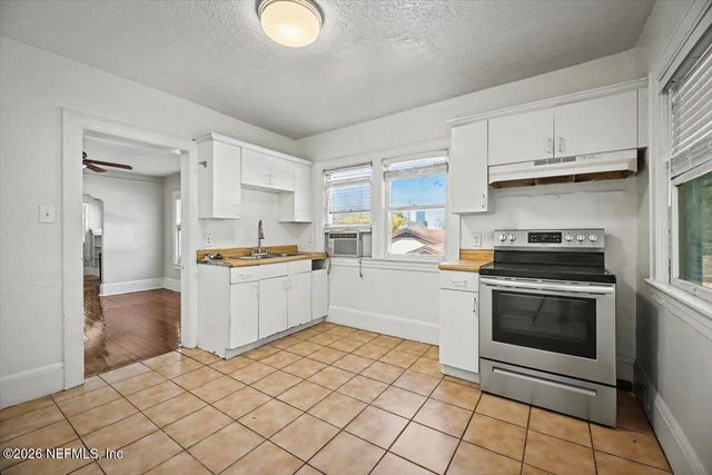 1527 NALDO Avenue, Jacksonville, FL 32207