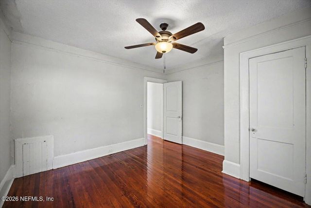 1527 NALDO Avenue, Jacksonville, FL 32207