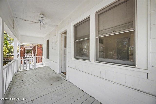 1527 NALDO Avenue, Jacksonville, FL 32207