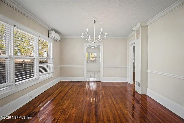 1527 NALDO Avenue, Jacksonville, FL 32207