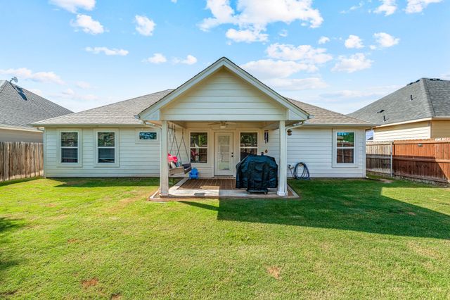 2414 Creek Drive, Granbury, TX 76048