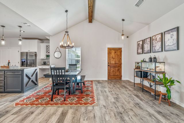 2414 Creek Drive, Granbury, TX 76048