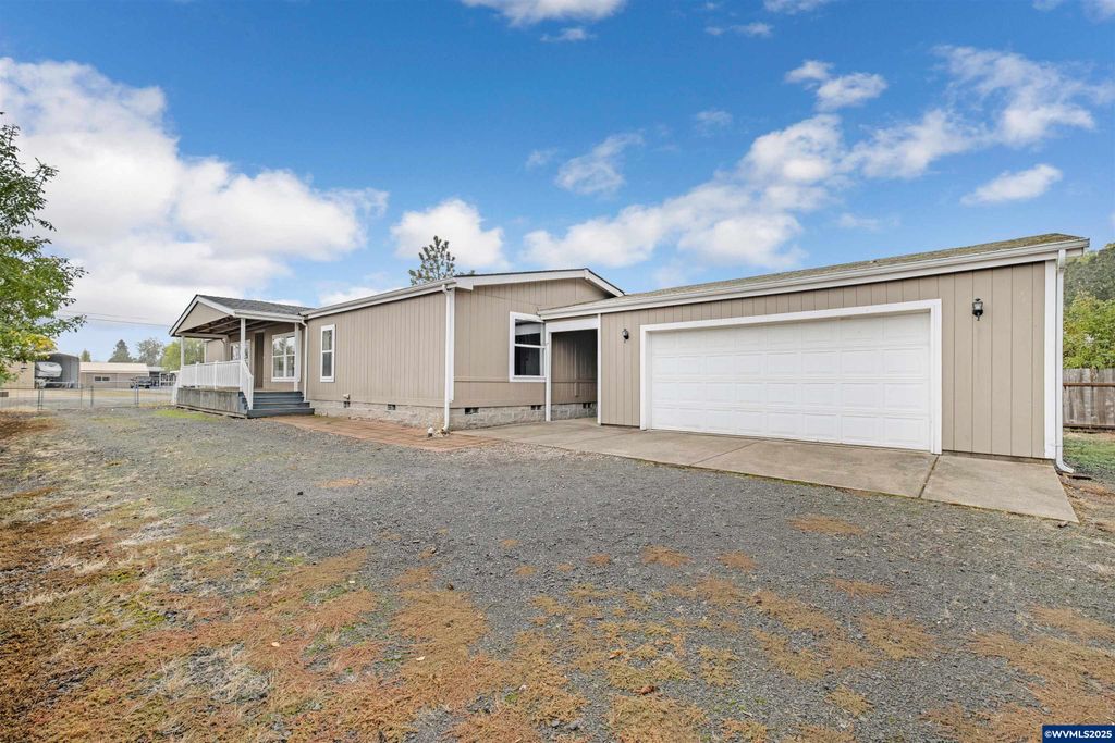 480 Minnesota St, Lebanon, OR 97355