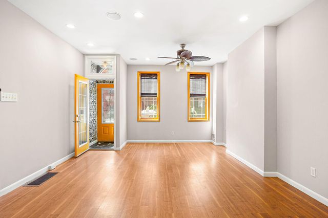 851 MOYER ST, Philadelphia, PA 19125