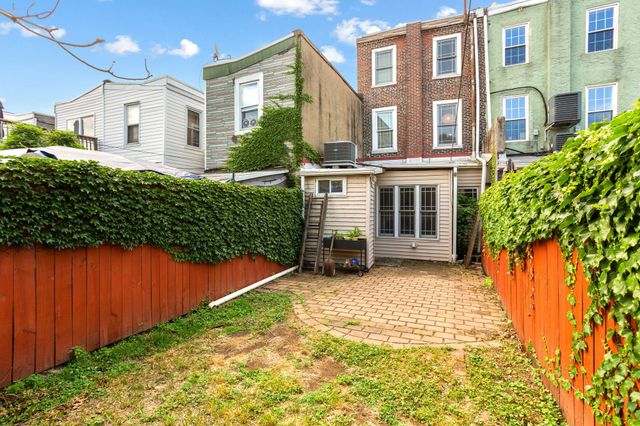 851 MOYER ST, Philadelphia, PA 19125