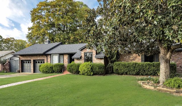 423 W Narroway Street, Benton, AR 72015