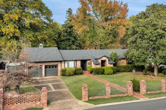 423 W Narroway Street, Benton, AR 72015