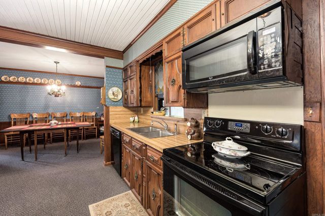 423 W Narroway Street, Benton, AR 72015