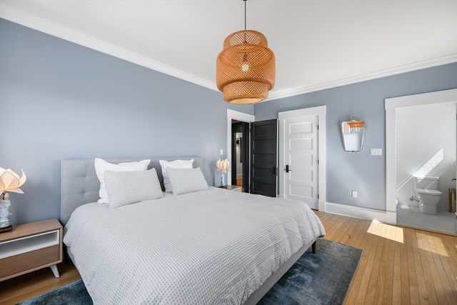 147 Longwood Ave 2, Brookline, MA 02446