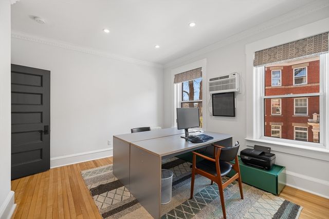 147 Longwood Ave 2, Brookline, MA 02446