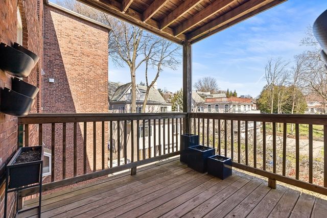 147 Longwood Ave 2, Brookline, MA 02446