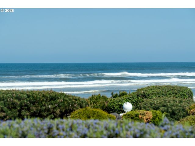 2977 SUNSET Blvd, Seaside, OR 97138