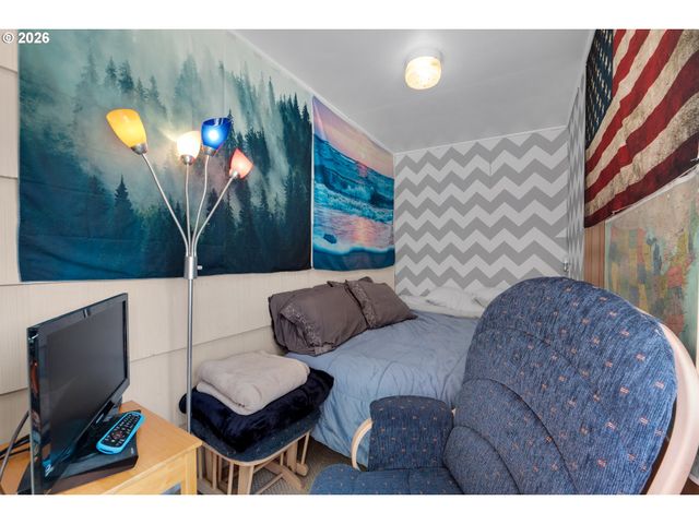 2977 SUNSET Blvd, Seaside, OR 97138