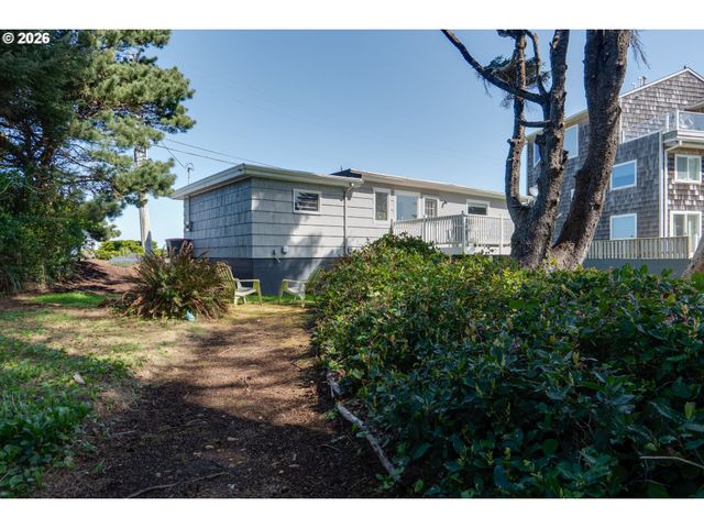 2977 SUNSET Blvd, Seaside, OR 97138
