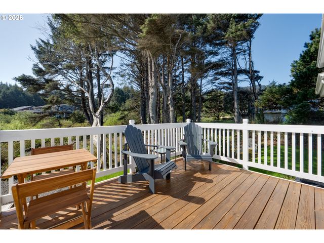 2977 SUNSET Blvd, Seaside, OR 97138