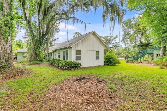7189 Helton Drive, Foley, AL 36535