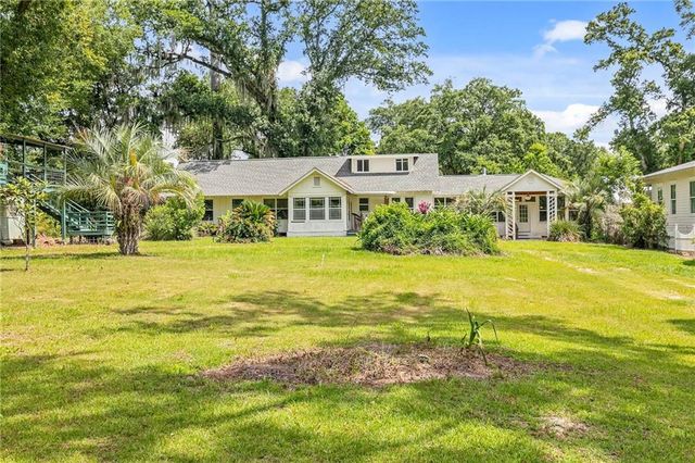 7189 Helton Drive, Foley, AL 36535