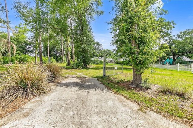 7189 Helton Drive, Foley, AL 36535