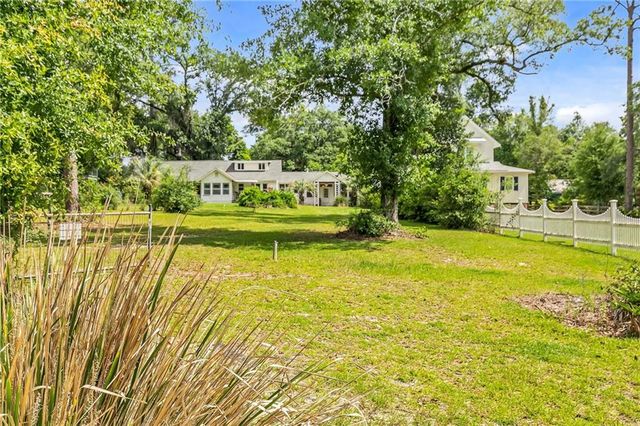 7189 Helton Drive, Foley, AL 36535