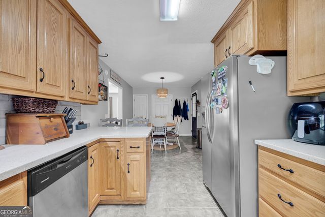 612 Rockyford Road, Carnesville, GA 30521