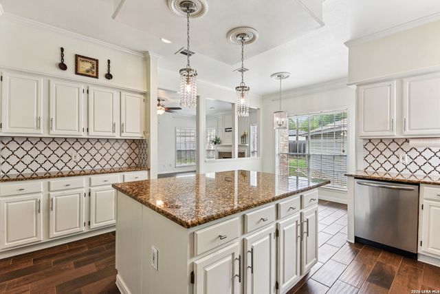 2423 Brighton Oaks, San Antonio, TX 78231