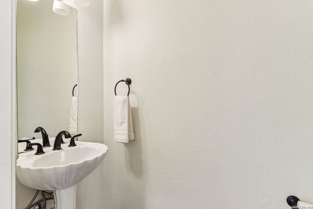 2423 Brighton Oaks, San Antonio, TX 78231