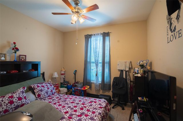 862 Apricot DR, Kyle, TX 78640