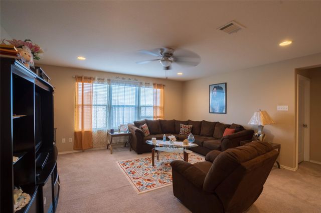862 Apricot DR, Kyle, TX 78640