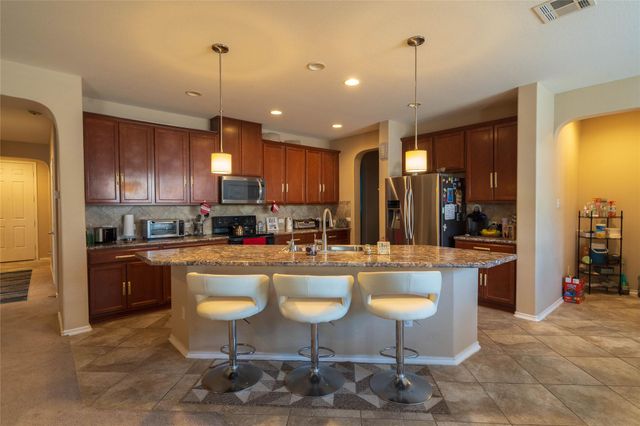 862 Apricot DR, Kyle, TX 78640